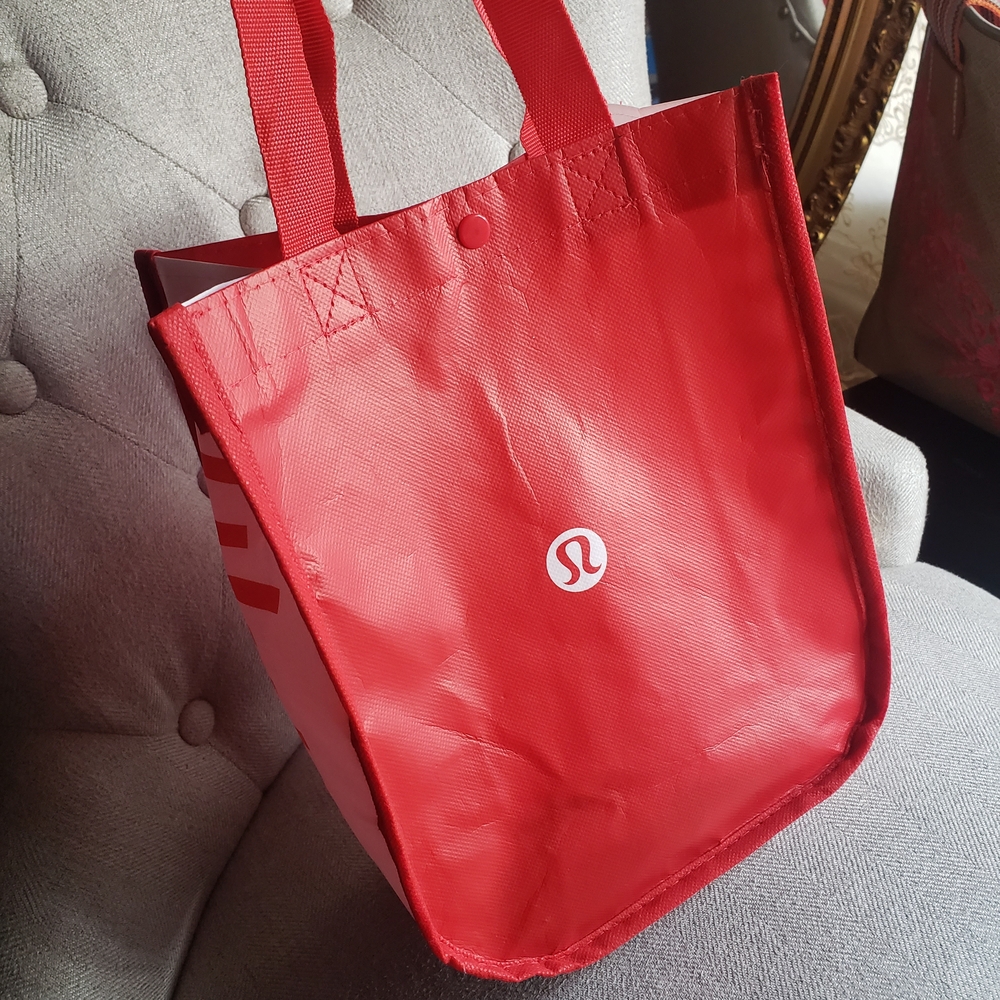 Lululemon Bag Snap Closure
